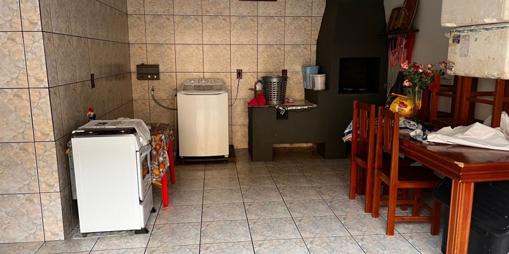 1040696A-95DF-4540-95C9-EDD5AA816DA6