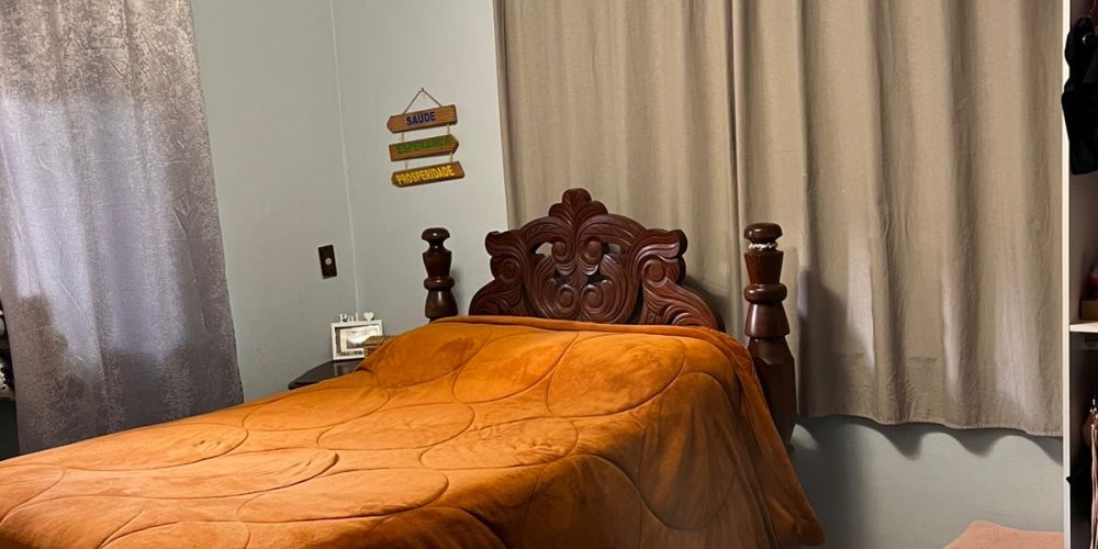 42589A89-BAE5-49AA-8F52-1E2A9A302DC9