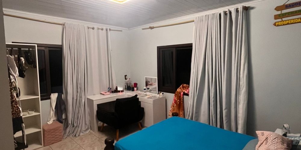 AC40F42F-3F92-48E5-BFE2-8DA48152B503