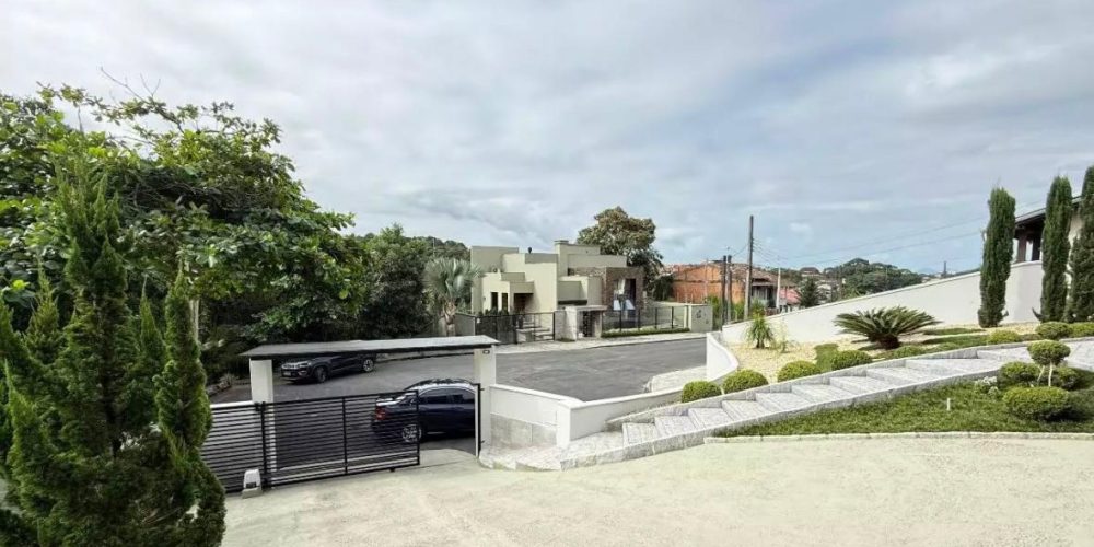 WhatsApp Image 2025-06-13 at 11.34.33 (1)