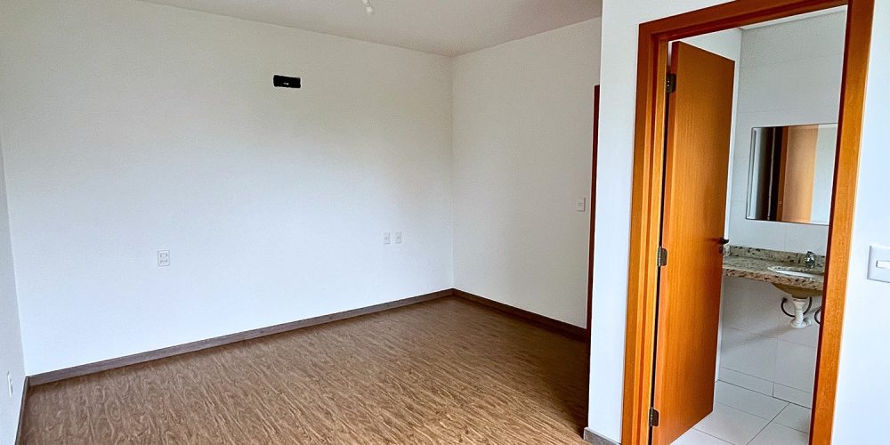 WhatsApp Image 2025-09-01 at 13.24.09 (2)