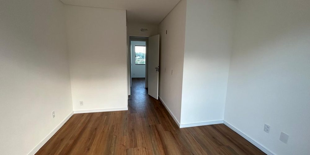 WhatsApp Image 2025-10-22 at 09.42.33